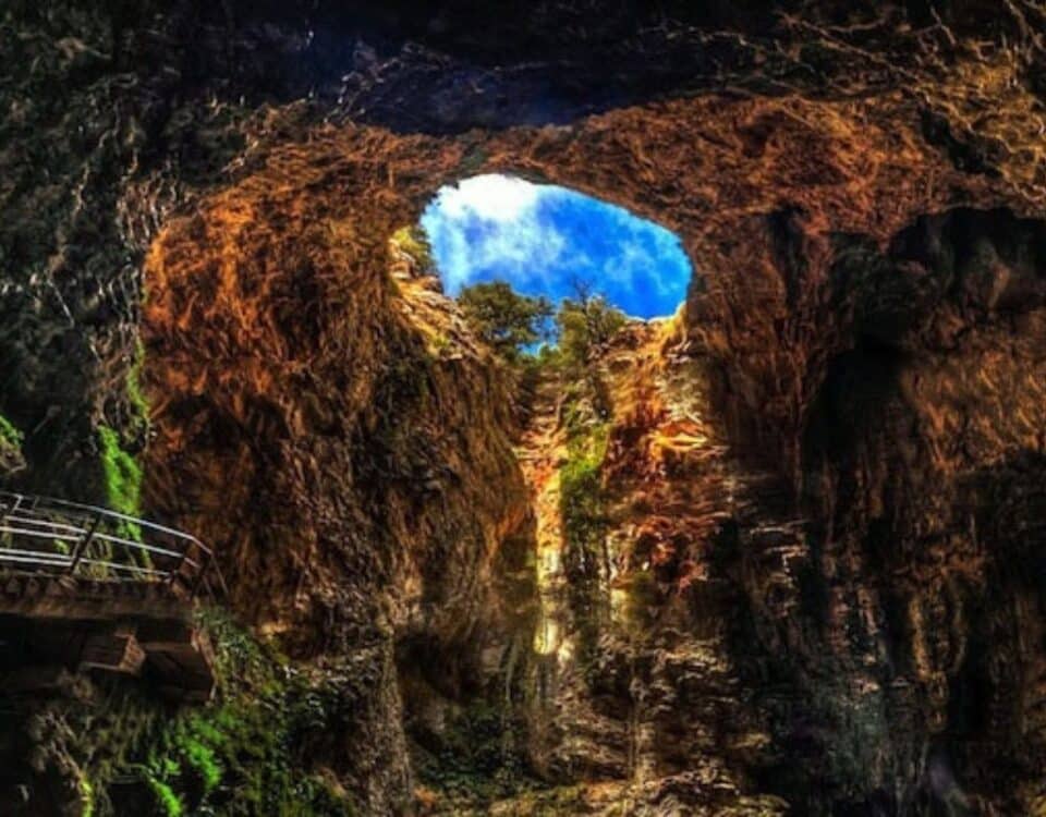 Grotte du Friouato